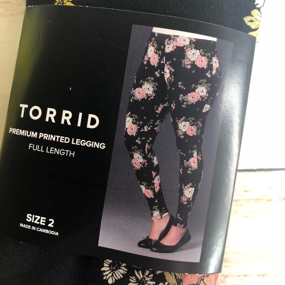 Torrid Hippy Garden Floral Leggings - Picture 2 of 5